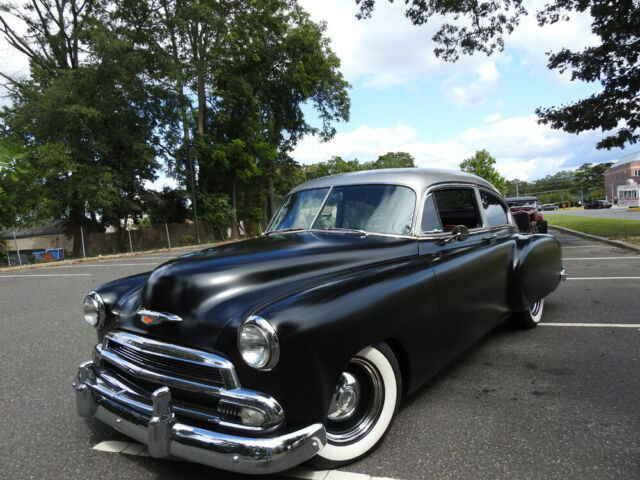 Chevrolet Fleetline 1951 image number 22