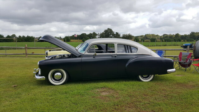 Chevrolet Fleetline 1951 image number 29