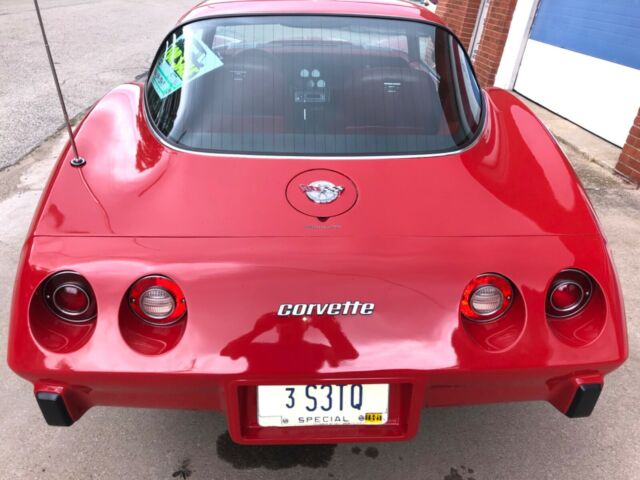 Chevrolet Corvette 1978 image number 16