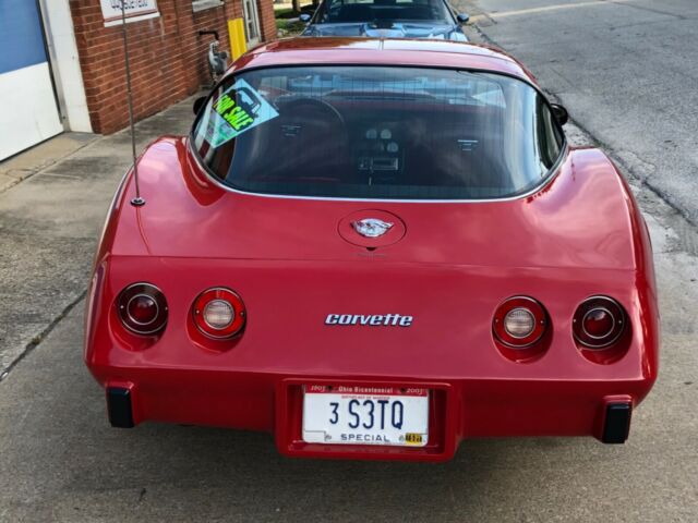 Chevrolet Corvette 1978 image number 2