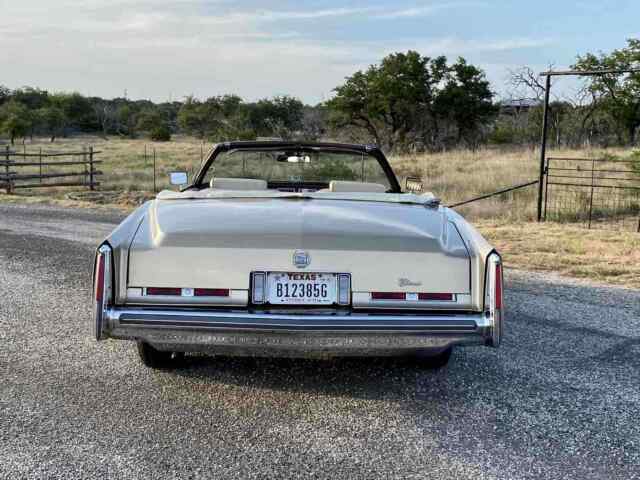 Cadillac Eldorado Convertible 1974 image number 37