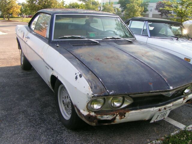 Chevrolet Corvair 1967 image number 0