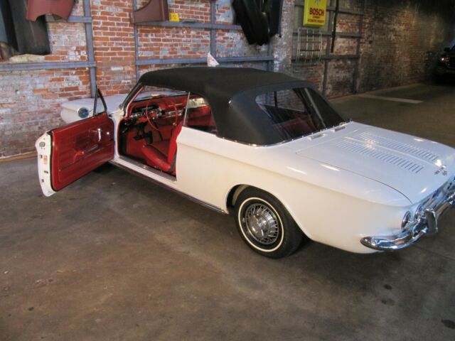 Chevrolet Corvair 1963 image number 31