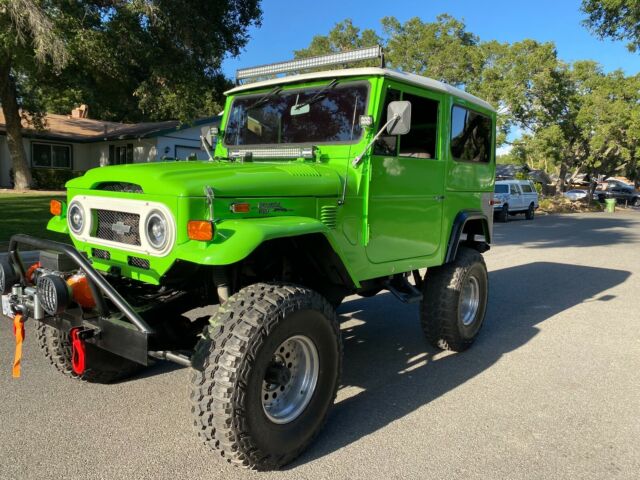 Toyota Land Cruiser 1973 image number 5