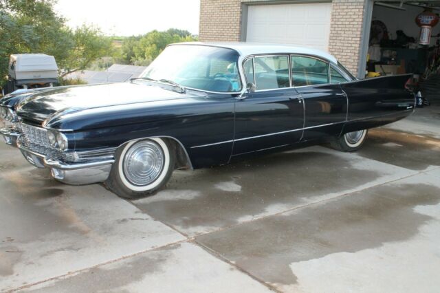 Cadillac DeVille 1960 image number 0