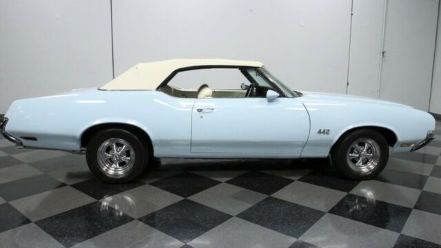 Oldsmobile Cutlass 1970 image number 15