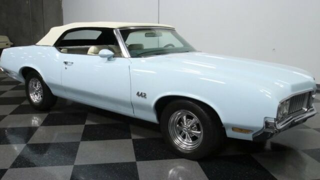 Oldsmobile Cutlass 1970 image number 16