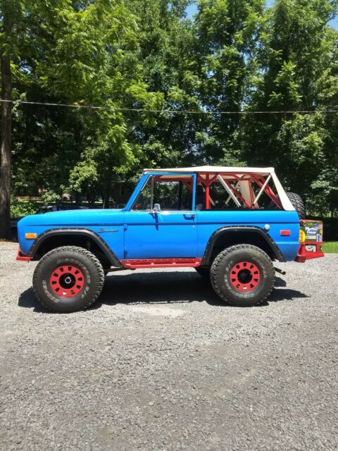 Ford Bronco 1976 image number 11