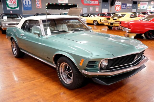 Ford Mustang 1970 image number 19