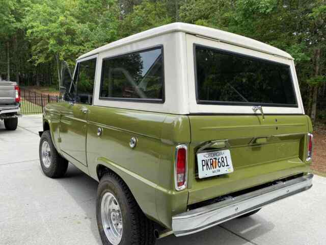 Ford Bronco 1975 image number 15