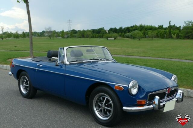 MG MGB 1973 image number 22