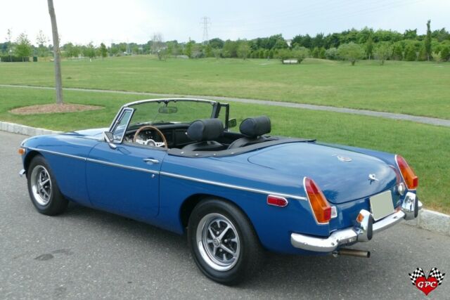 MG MGB 1973 image number 5