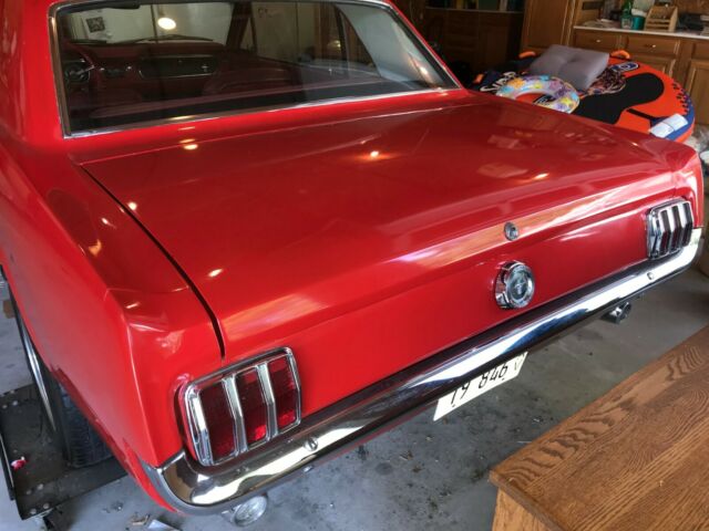 Ford Mustang 1965 image number 14