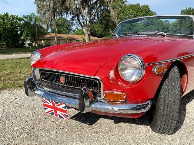 MG MGB 1970 image number 8