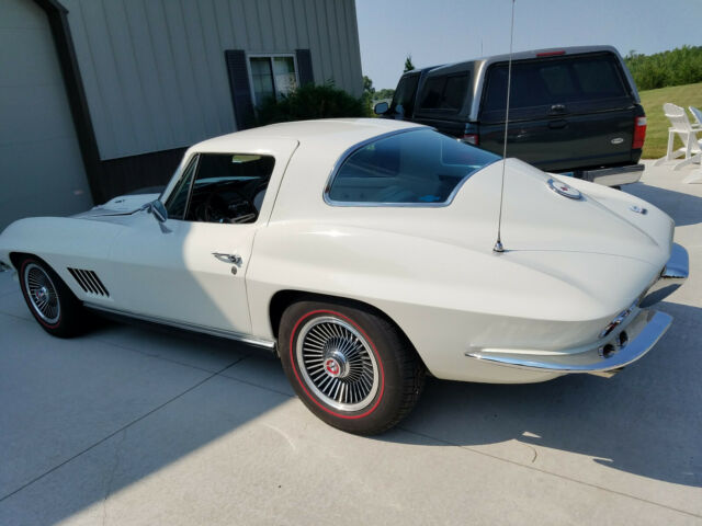 Chevrolet Corvette 1967 image number 0