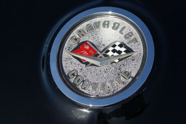 Chevrolet Corvette 1962 image number 37