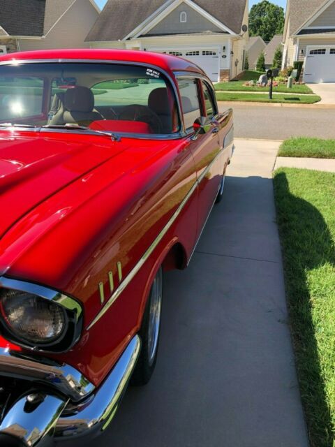 Chevrolet Bel Air/150/210 1957 image number 29