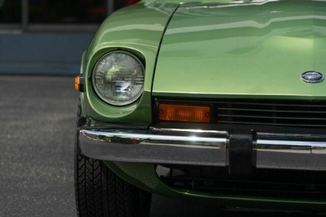 Datsun Z-Series 1975 image number 6