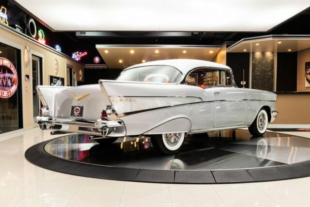 Chevrolet Bel Air/150/210 1957 image number 10