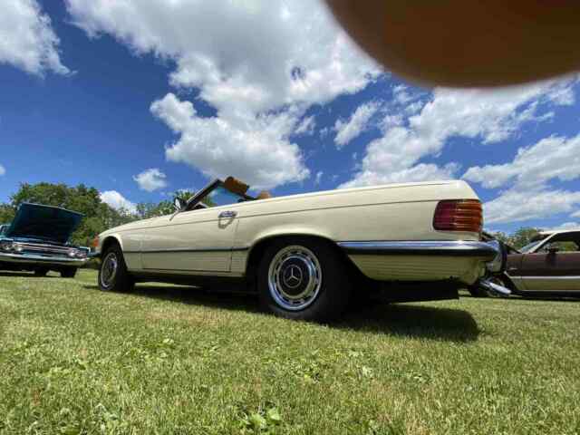 Mercedes-Benz 450SL 1973 image number 11