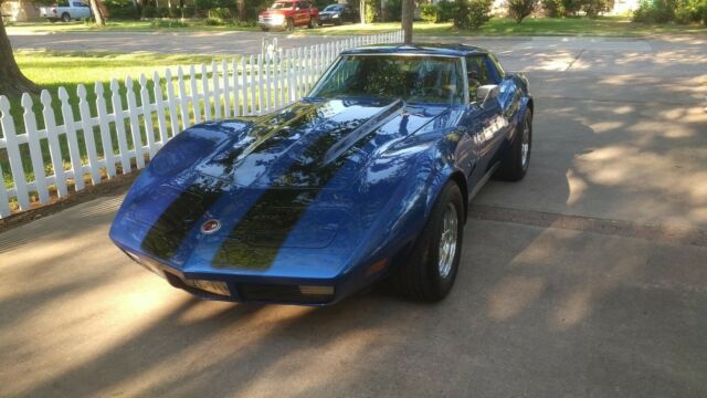 Chevrolet Corvette 1974 image number 29