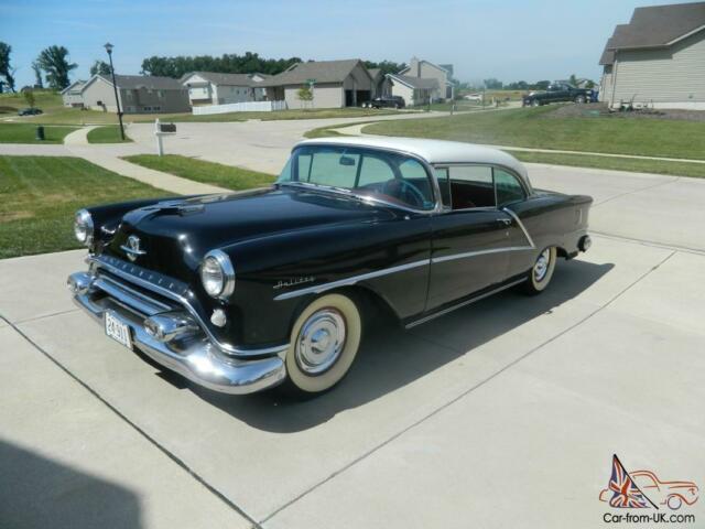 Oldsmobile Ninety-Eight 1954 image number 0