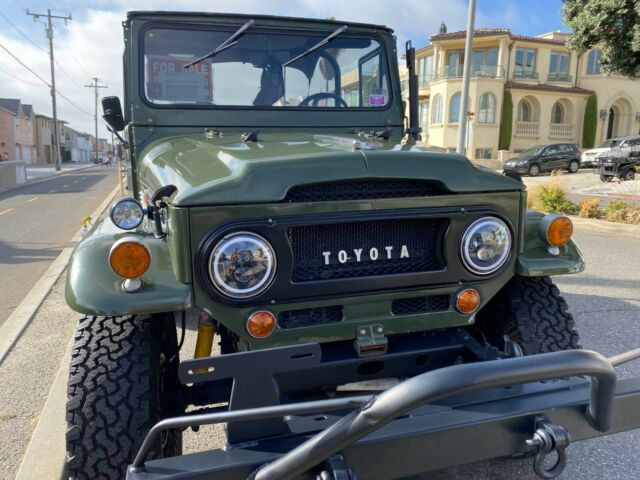 Toyota Land Cruiser 1969 image number 0