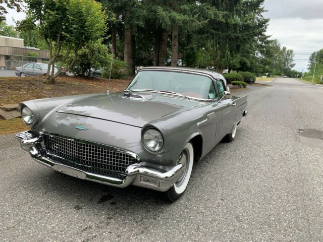 Ford Thunderbird 1957 image number 28