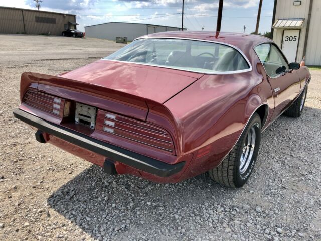 Pontiac Firebird 1975 image number 26