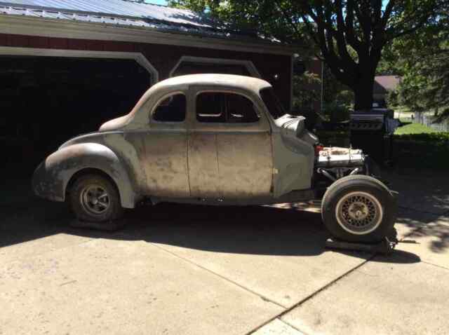 Ford Coupe 1940 image number 1