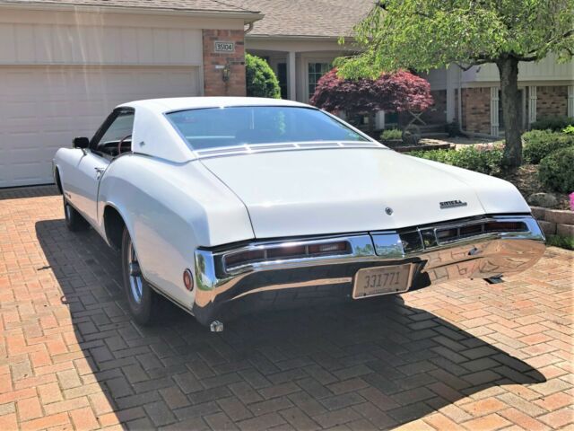 Buick Riviera 1969 image number 29