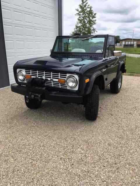 Ford Bronco 1974 image number 1