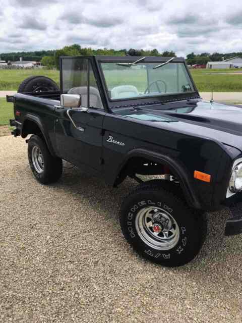 Ford Bronco 1974 image number 26