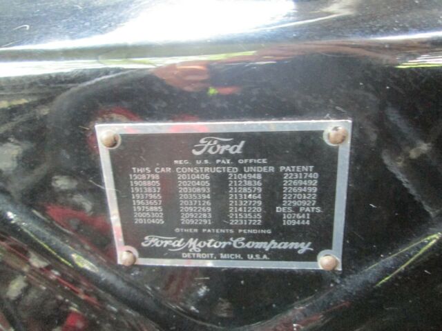 Ford BUSINESS COUPE 2 DOOR 1937 image number 19