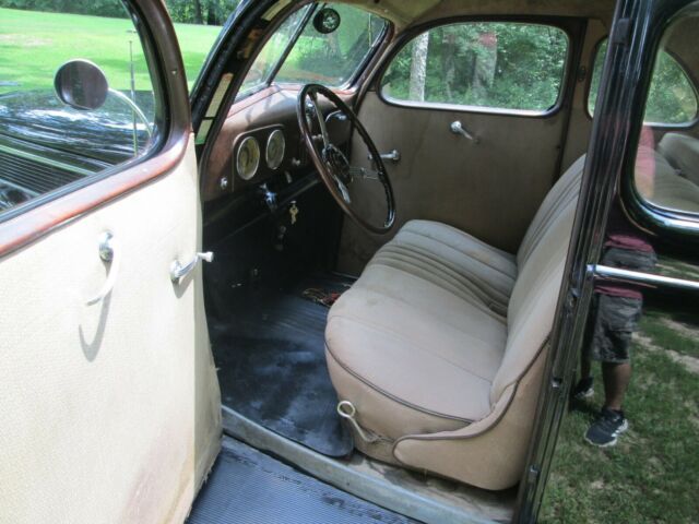 Ford BUSINESS COUPE 2 DOOR 1937 image number 33