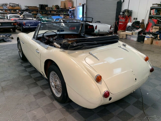 Austin Healey 3000 1967 image number 21