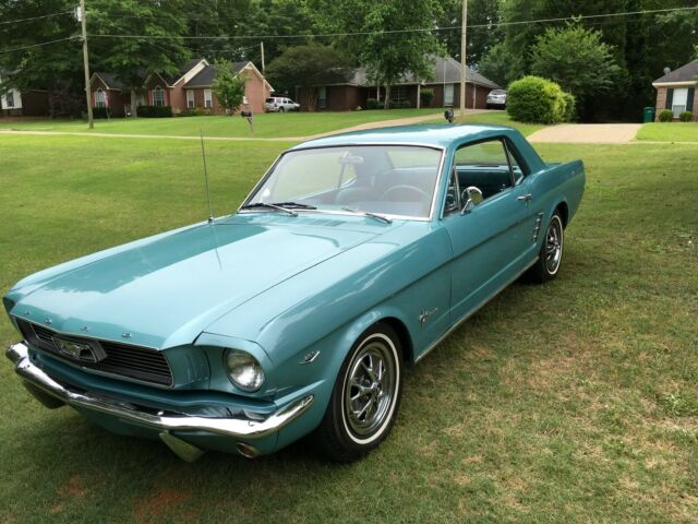 Ford Mustang 1966 image number 0