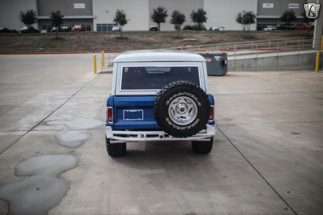 Ford Bronco 1975 image number 14