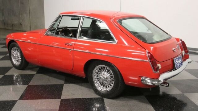 MG MGB 1969 image number 32