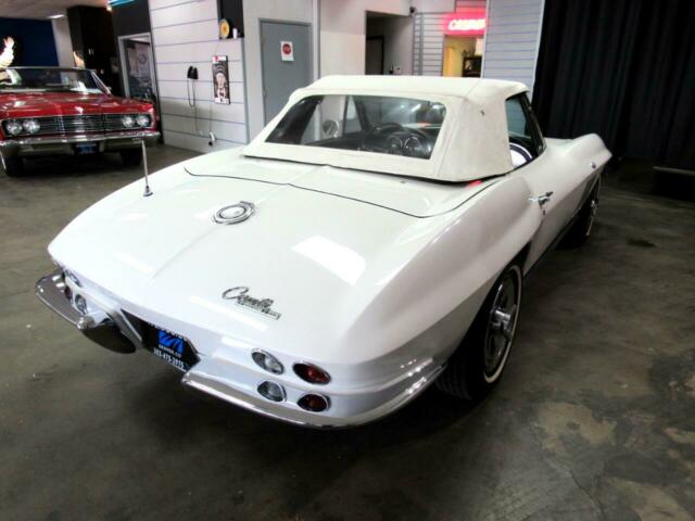 Chevrolet Corvette 1965 image number 40