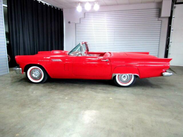 Ford Thunderbird 1957 image number 19