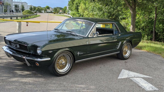 Ford Mustang 1966 image number 10