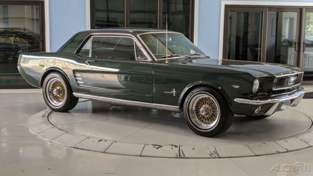 Ford Mustang 1966 image number 27