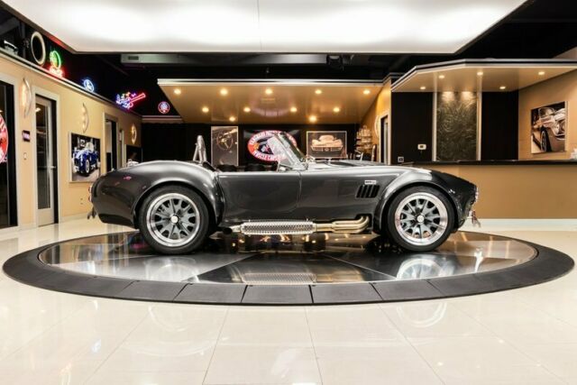 Shelby Cobra 1965 image number 11