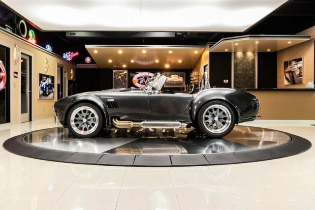 Shelby Cobra 1965 image number 19