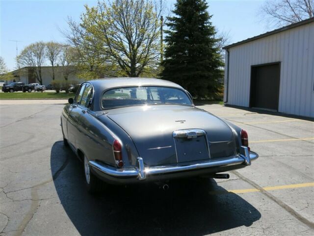 Jaguar Mark X 1965 image number 31