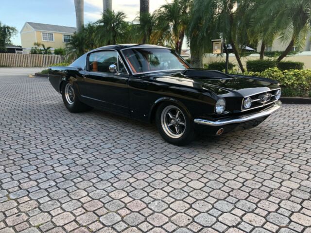 Ford Mustang 1965 image number 12