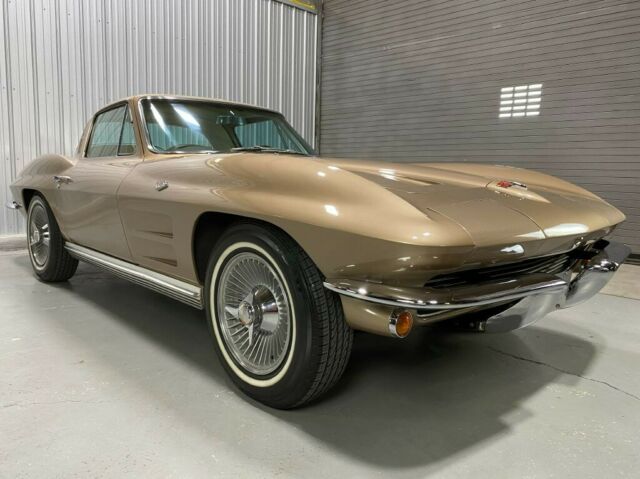 Chevrolet Corvette 1964 image number 25