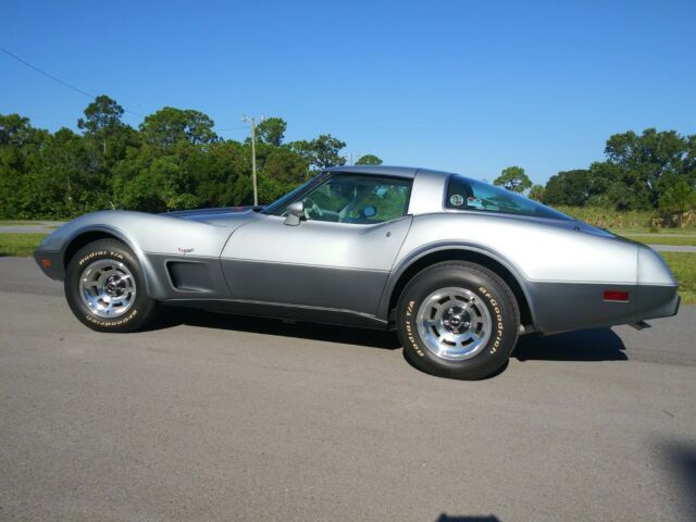 Chevrolet Corvette 1978 image number 3