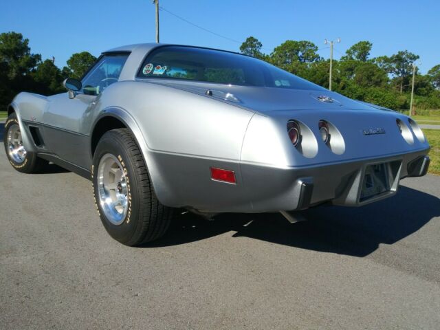 Chevrolet Corvette 1978 image number 4